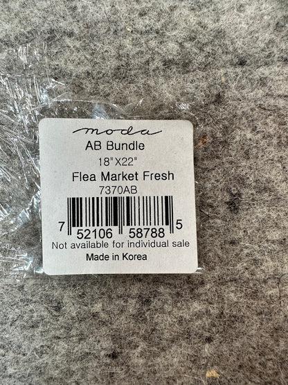 Moda AB Fat Quarter Bundle - FLEA MARKET FRESH by Cathe Holden 100% Cotton