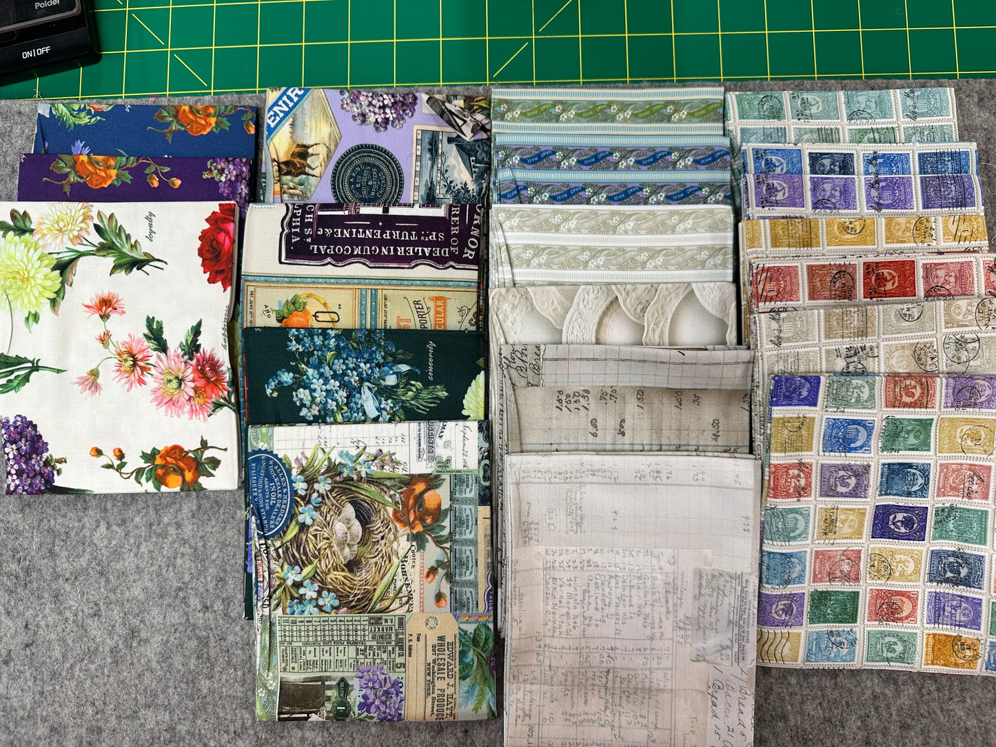 Moda AB Fat Quarter Bundle - FLEA MARKET FRESH by Cathe Holden 100% Cotton